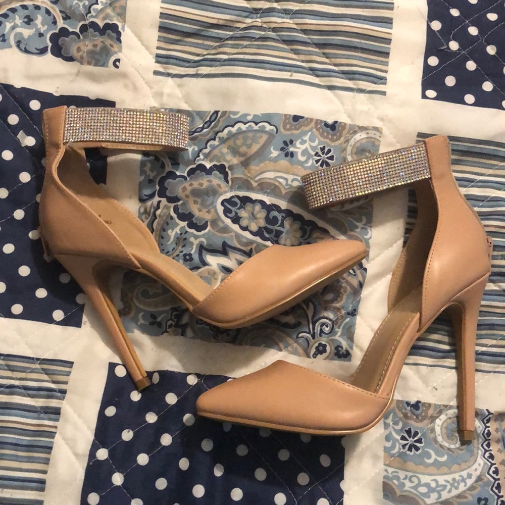 Brand new Charlotte Russe nude heels